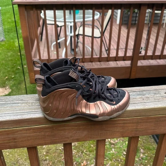 Nike foamposites copper size 8 mens